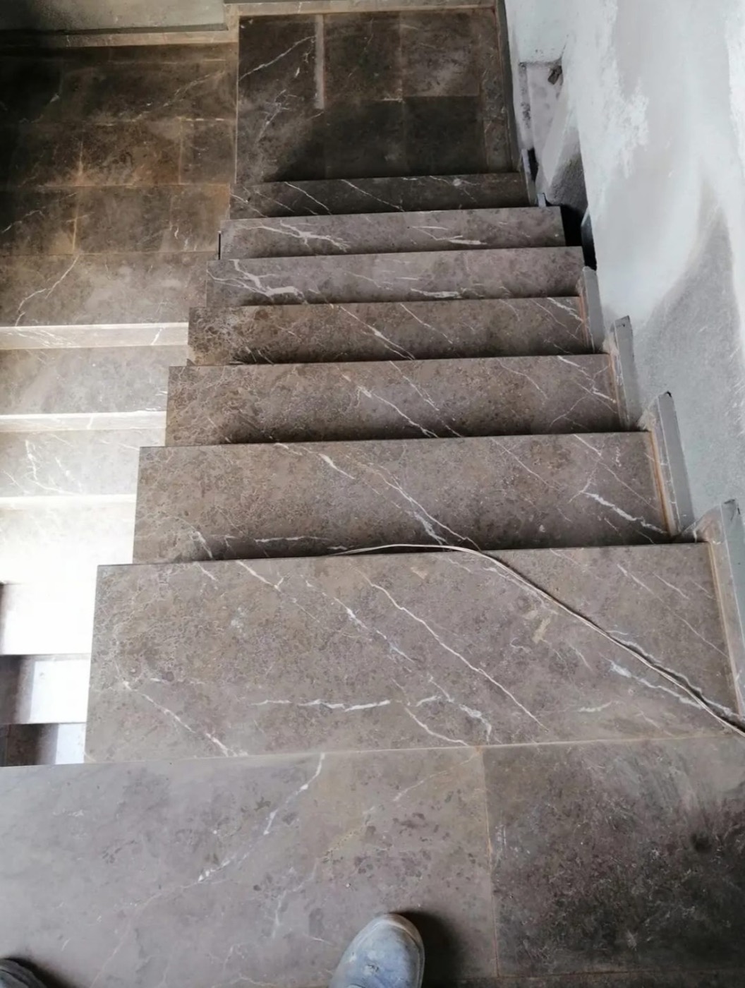 Merdiven basamak montajı