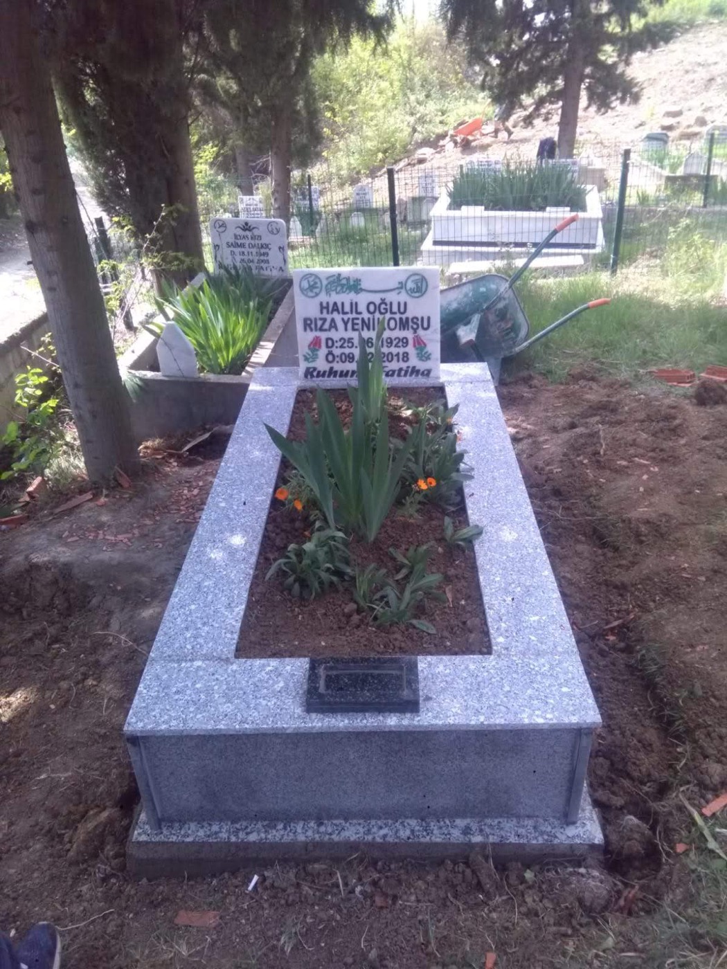 Granit mezar uygulaması